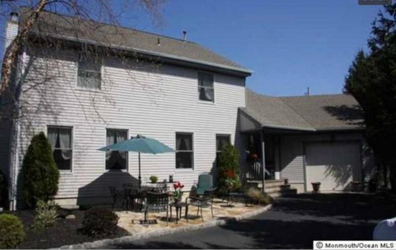 736 Howe Street, Point Pleasant, NJ 08742