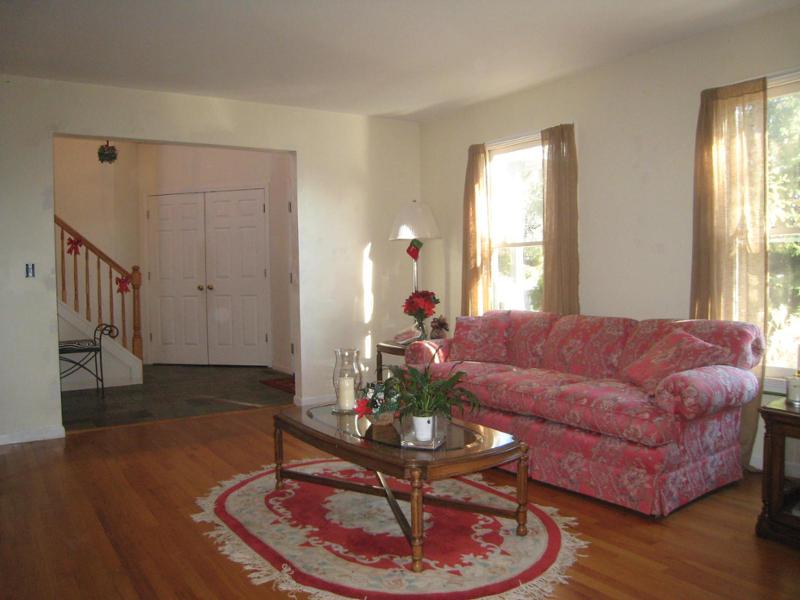 736 Howe Street, Point Pleasant, NJ 08742